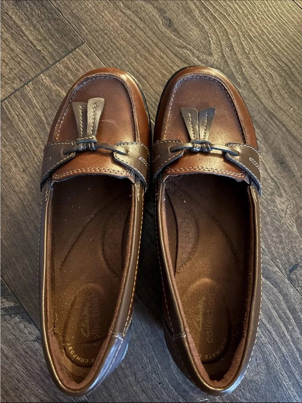Clark’s Ashland Bubble Slip Brown Tassel Leather Loafers Women Cushioned Size 6